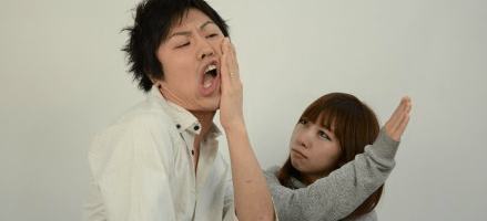 ケンカするカップル